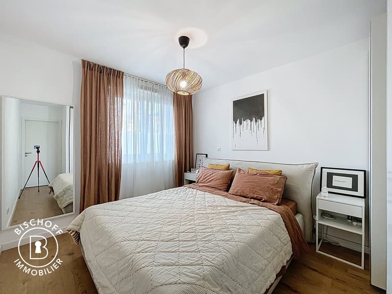 Außergewöhnliche Wohnung im Erdgeschoss (8)