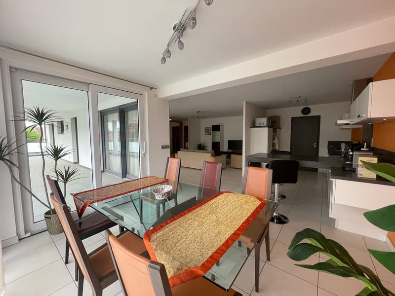 Helle 4-Zimmer-Wohnung mit Balkon und Aufzug in Village-Neuf – sofort verfügbar! (8)