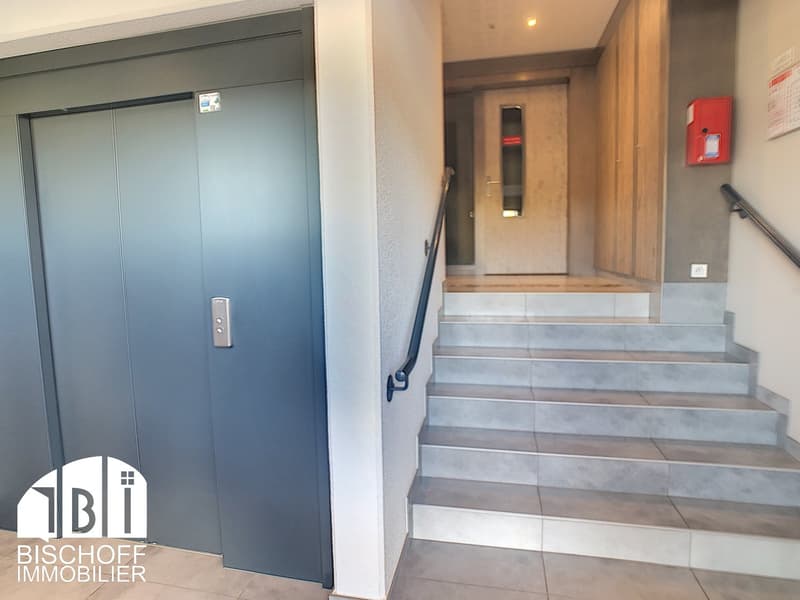 Helle 4-Zimmer-Wohnung mit Balkon und Aufzug in Village-Neuf – sofort verfügbar! (13)