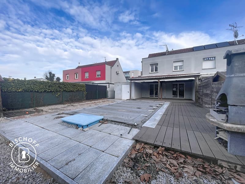 Haus mit Pool, nahe der Grenze (20)