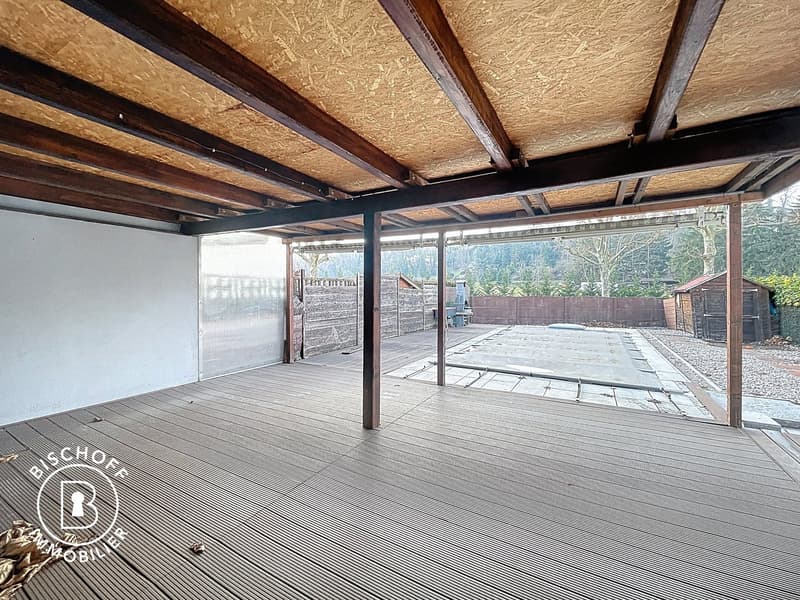 Haus mit Pool, nahe der Grenze (17)