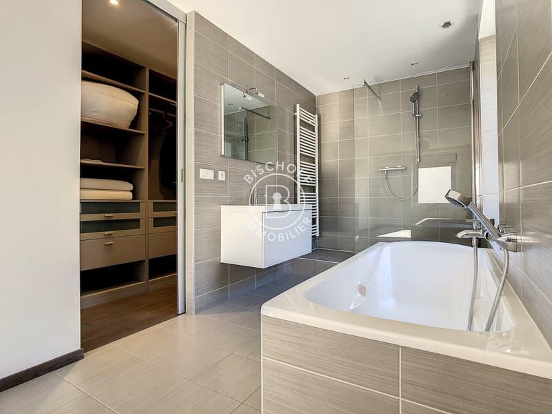 Appartement spacieux de 6 pièces à Saint-Louis – Disponible immédiatement (10)