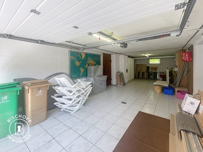 Schönes ebenerdiges Haus mit voll unterkellertem Keller (17)