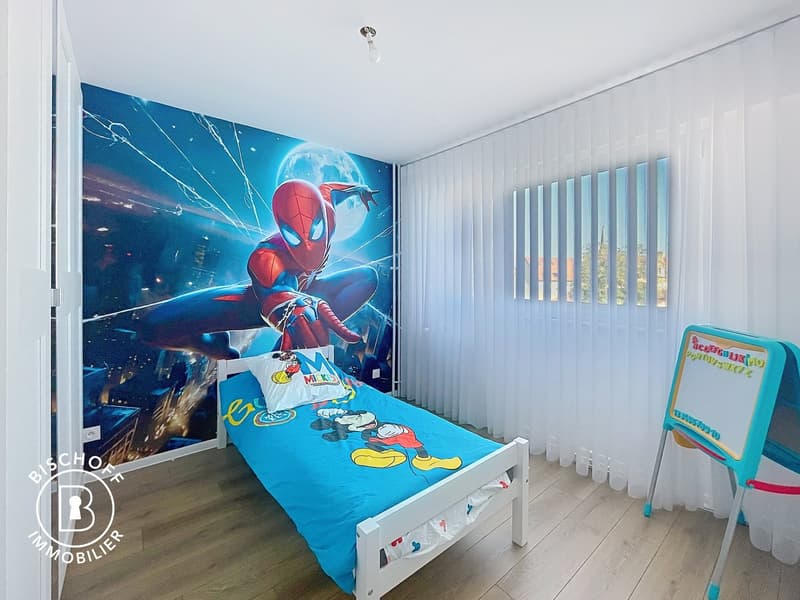 Spacieux appartement de 5 pièces avec balcon et vue agréable – Mulhouse (17)