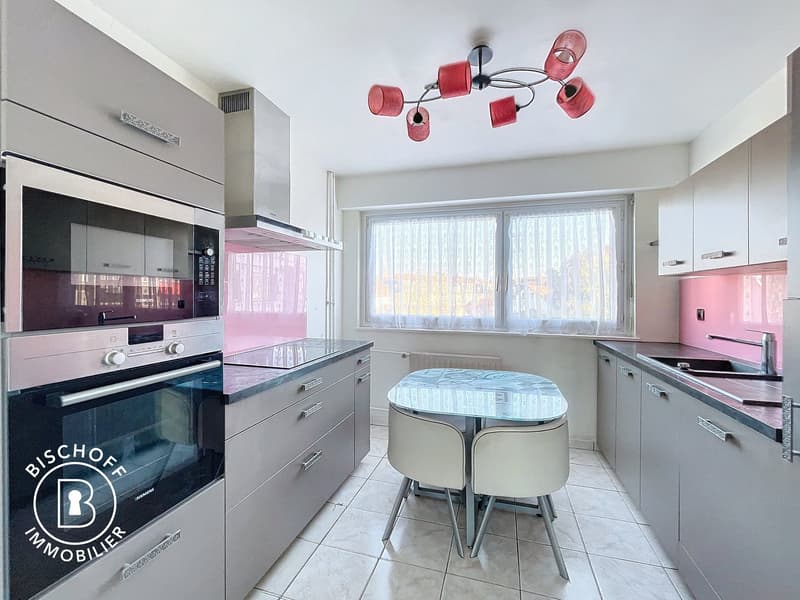 Spacieux appartement de 5 pièces avec balcon et vue agréable – Mulhouse (6)