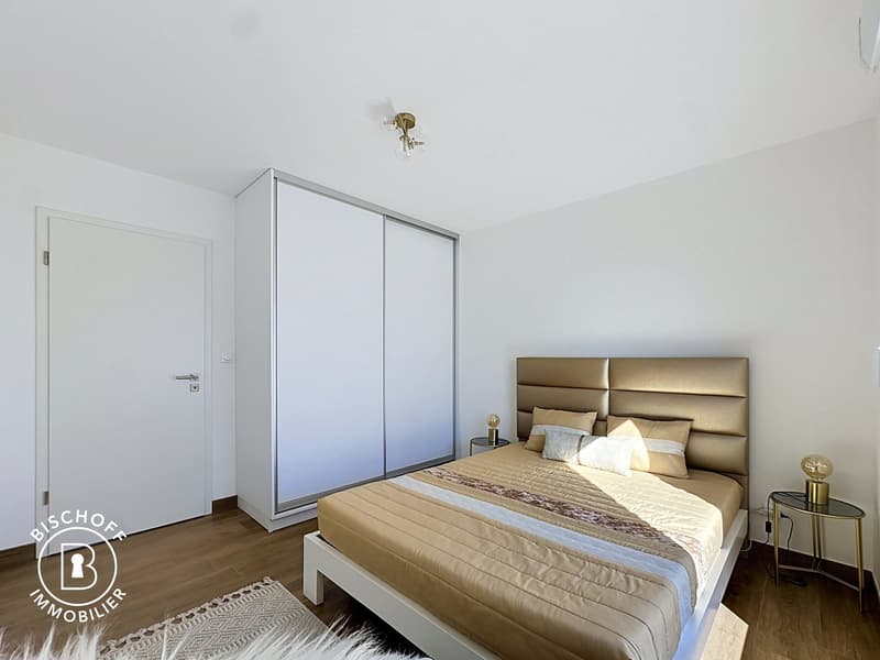 Modernes Einfamilienhaus mit Pool und Garage in Blotzheim (20)