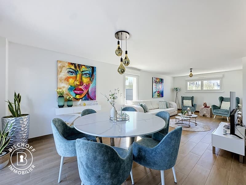 Modernes Einfamilienhaus mit Pool und Garage in Blotzheim (5)