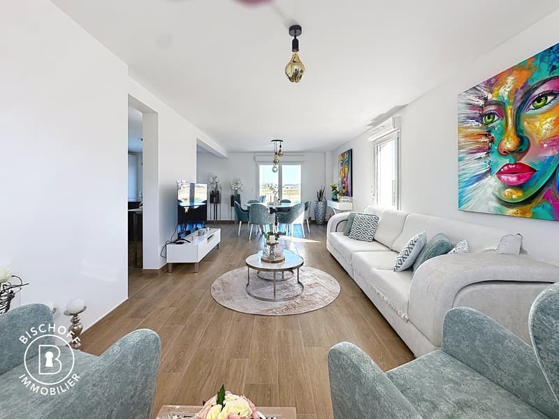 Modernes Einfamilienhaus mit Pool und Garage in Blotzheim (16)