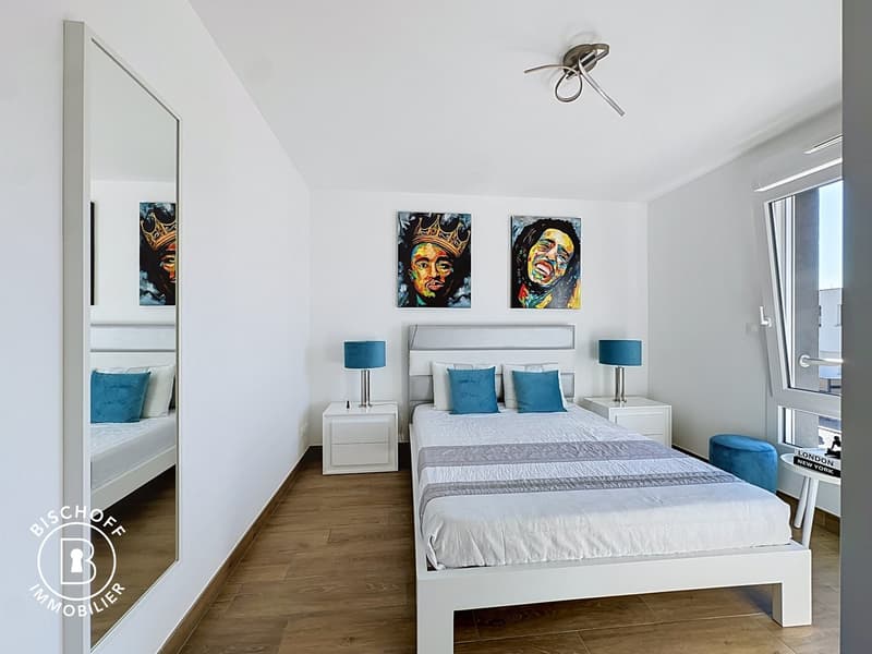 Modernes Einfamilienhaus mit Pool und Garage in Blotzheim (21)