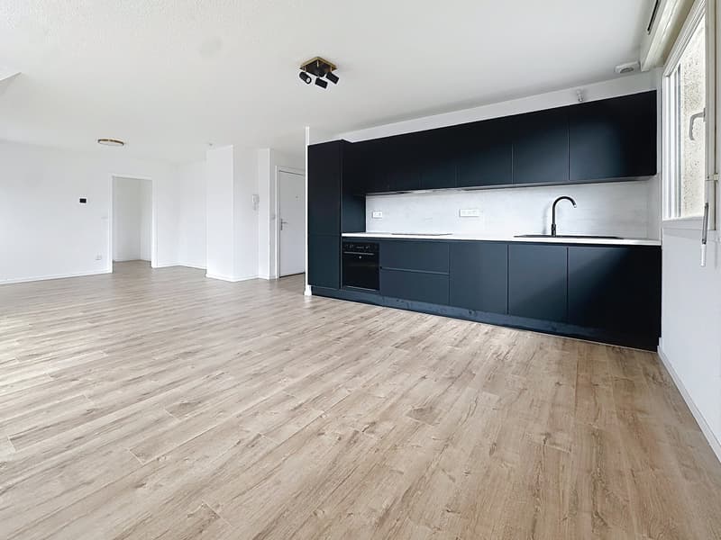 Wunderschöne 3-Zimmer-Wohnung, 2026 renoviert, freier Blick auf Basel (2)