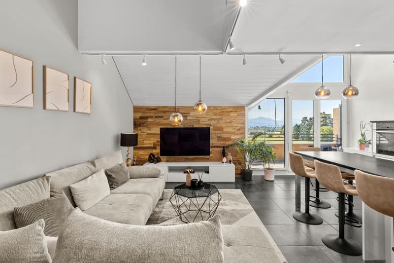 Élégance et confort pour cette attique en duplex avec vue sur le lac et les Alpes (1)