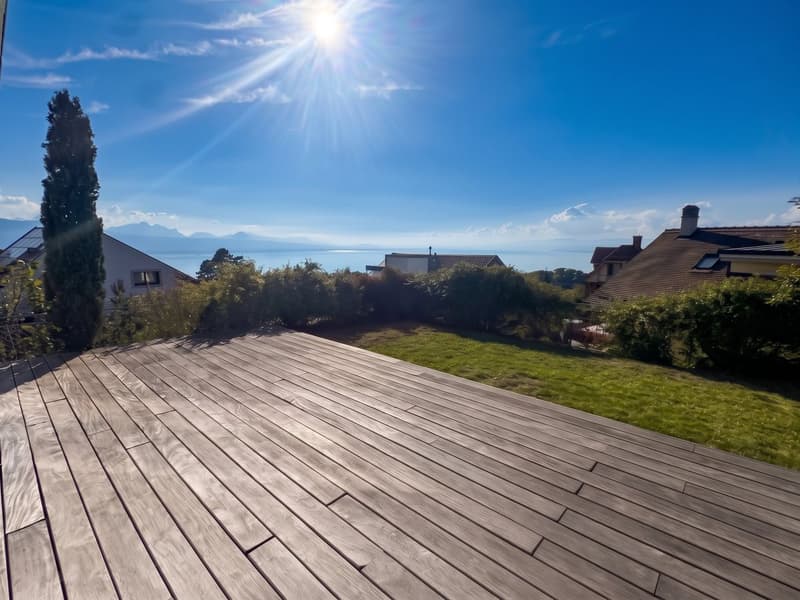 Terrasse du rez-de-chaussée avec vue