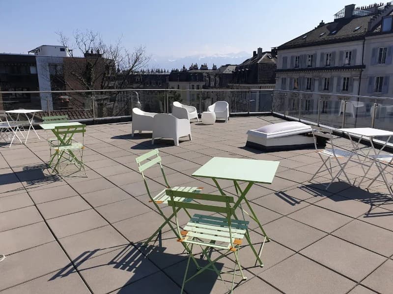 Modern 1-Bed + Roof Terrace in Lausanne City Centre (7)
