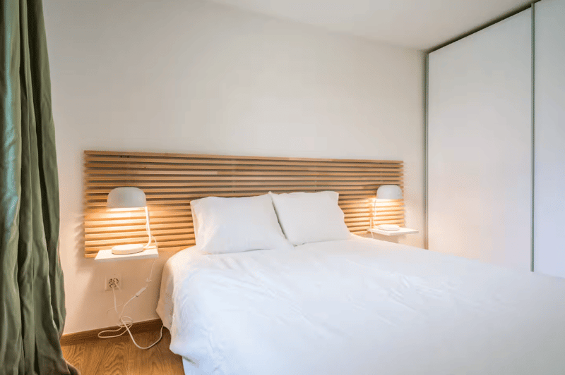 Rooftop Views & Central Location: 1-Bedroom Apartment in Lausanne (14)