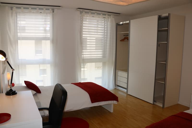 Moderne et lumineux 4.5 pièces avec loggia (9)
