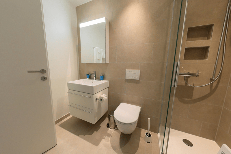 Lovely 1 bed furnished apartment in the city center with utilities included (6)