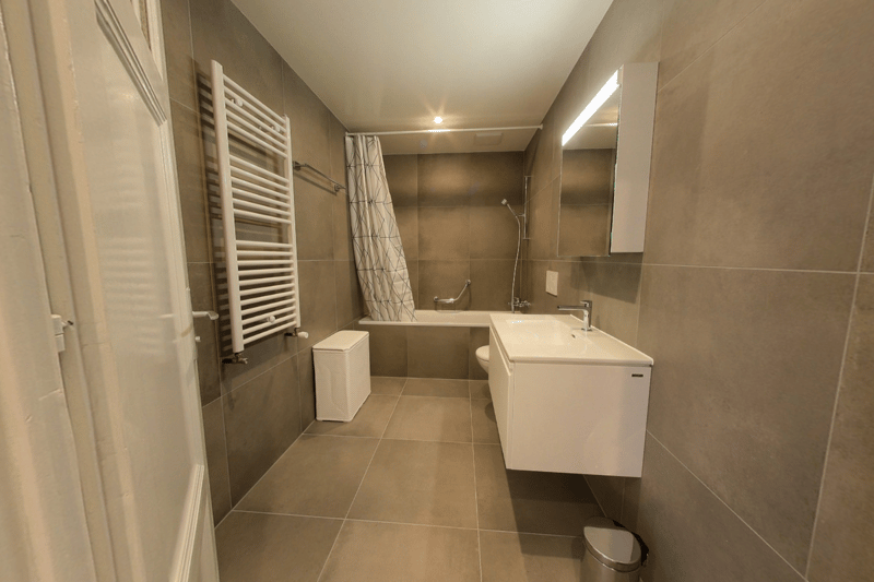 Spacious 80 m² 2-bedroom apartment - Montchoisi, quiet residential area. (10)