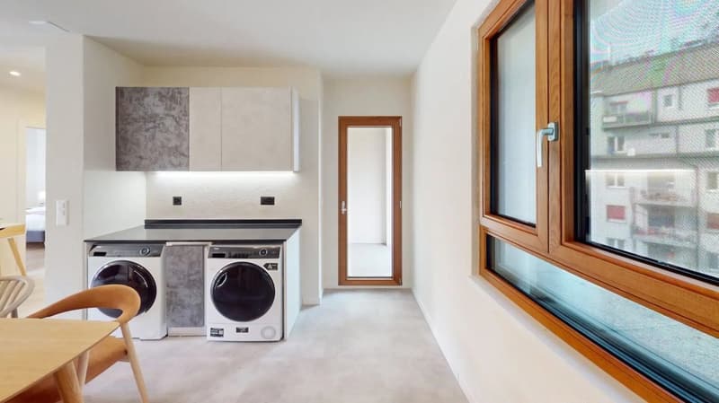 Charming 2.5-Room Apartment in Oerlikon with Balcony (5)