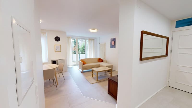 Charming 3.5-Room Apartment with Balcony in Zürich 8006 (5)