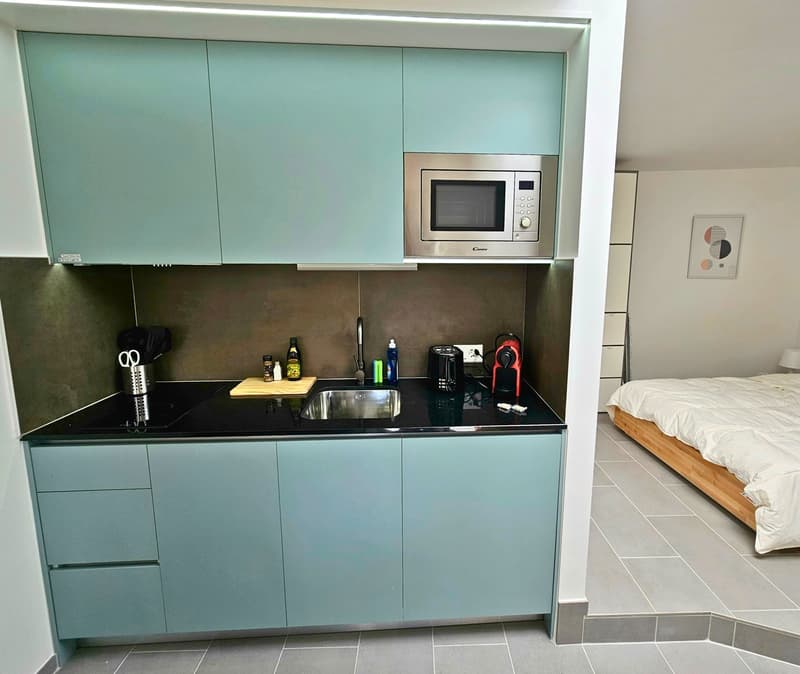 Modern Top-Floor Studio Near Metro - 15 Min to City Centre (7)