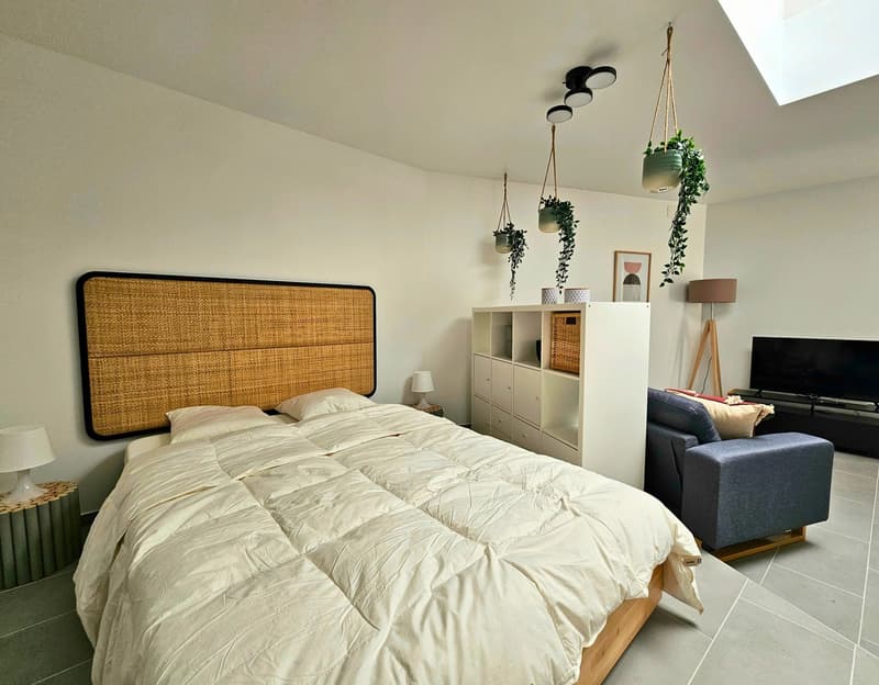 Modern Top-Floor Studio Near Metro - 15 Min to City Centre (5)