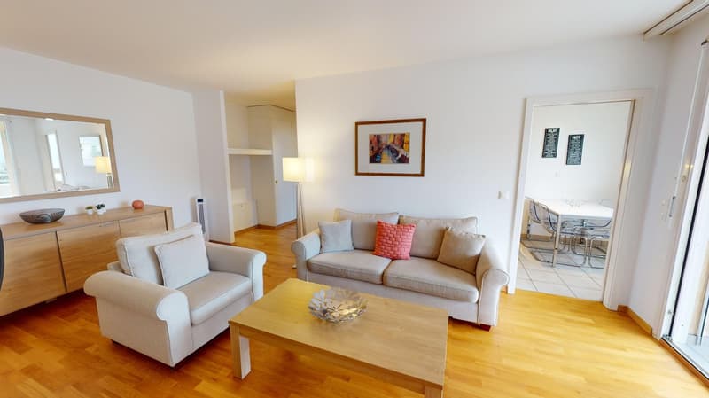 Spacious 2-Bed,2 Bath Apartment with Parking, Balcony and Lake View! (5)