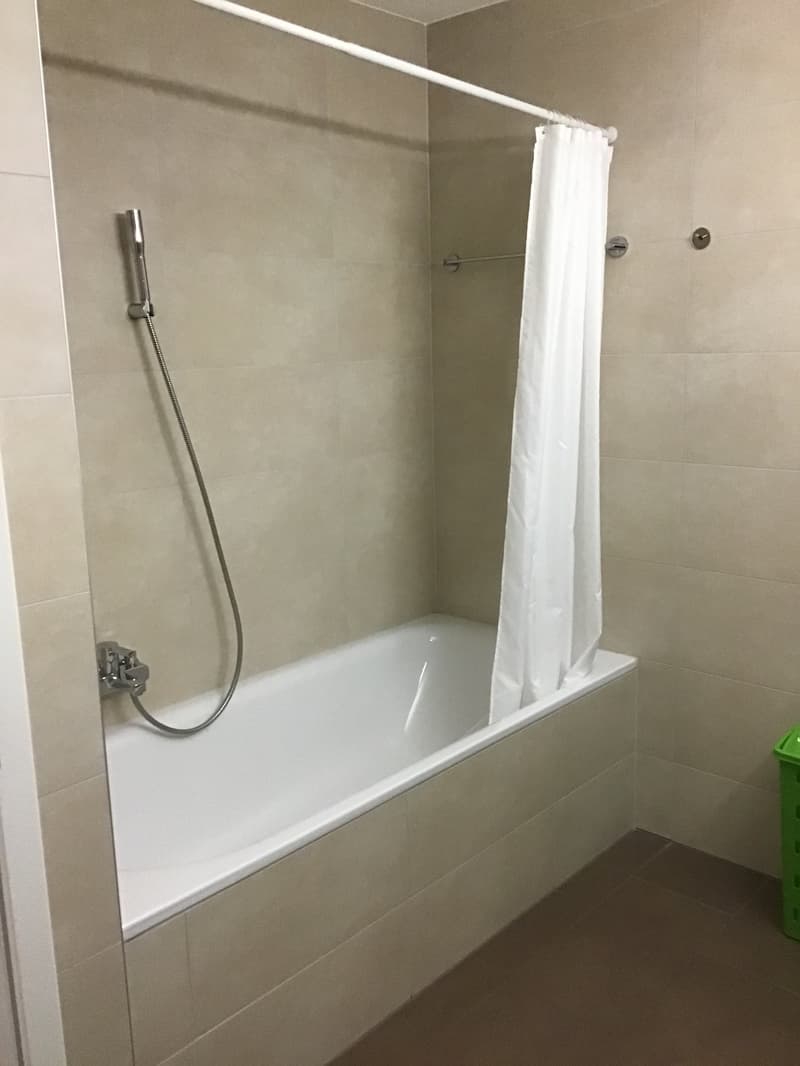 Appartement meublé 4.5p à 3 minutes du lac (9)