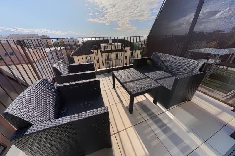 Newly renovated 75 m² 2-bedroom apartment (5)