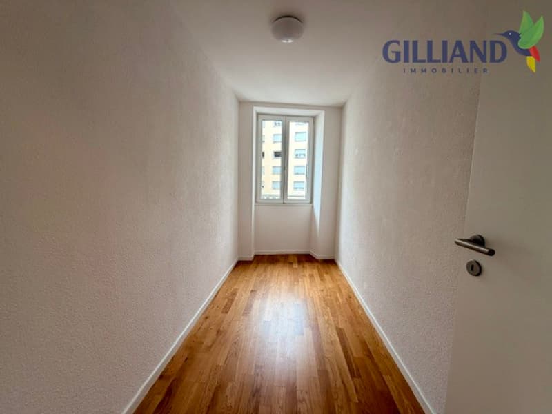 Appartement en triplex de 4.5 pièces au centre-ville de Payerne (8)