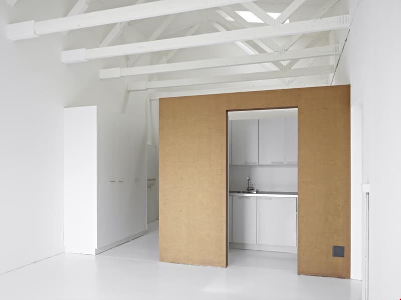 2-1/2-Zimmer-Wohnung mit grossem Sitzplatz inklusiv Parkplatz (2)