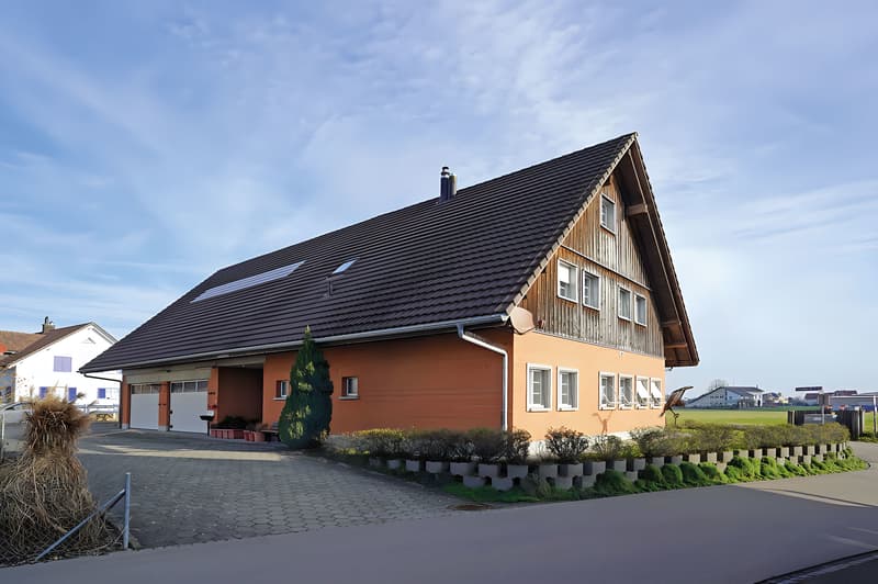 Haus verkaufen Garagen Pferdeboxen Pferdestall Reiterhof Immobilienmakler