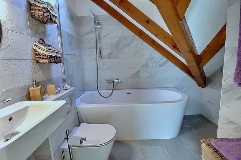 Salle de bain à l'étage