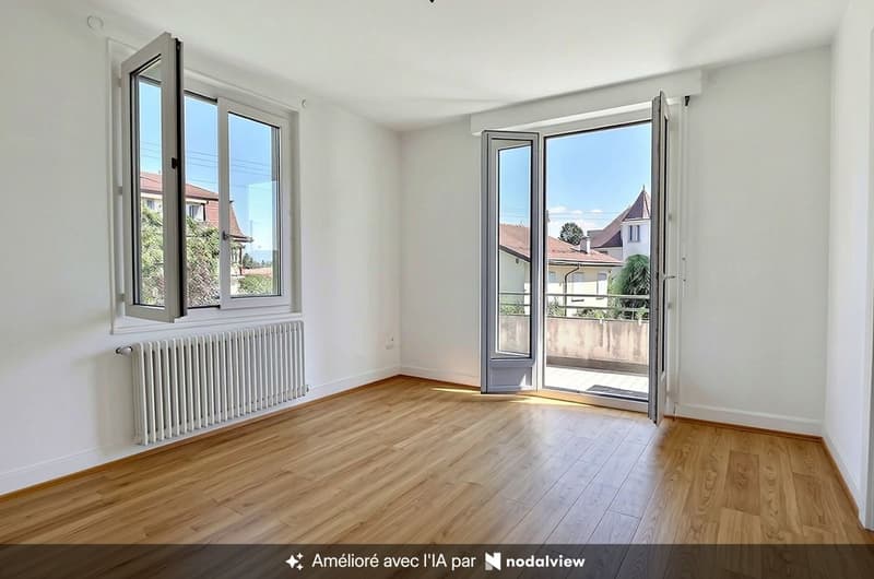 Séjour avec balcon sur jardin après rénovation (à prévoir)