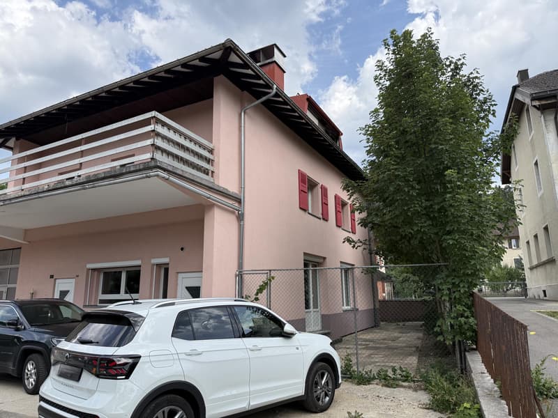 Un bien rare au coeur du Brassus, réunissant habitation et local commercial, avec un beau potentiel d'investissement (2)