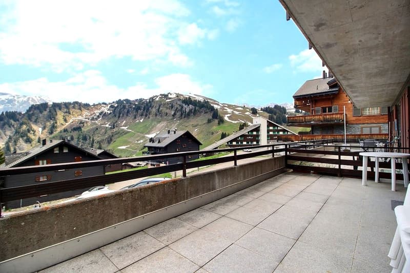 Appartement de 2.5 pièces avec terrasse de 25 m² face aux Dents du Midi (3)