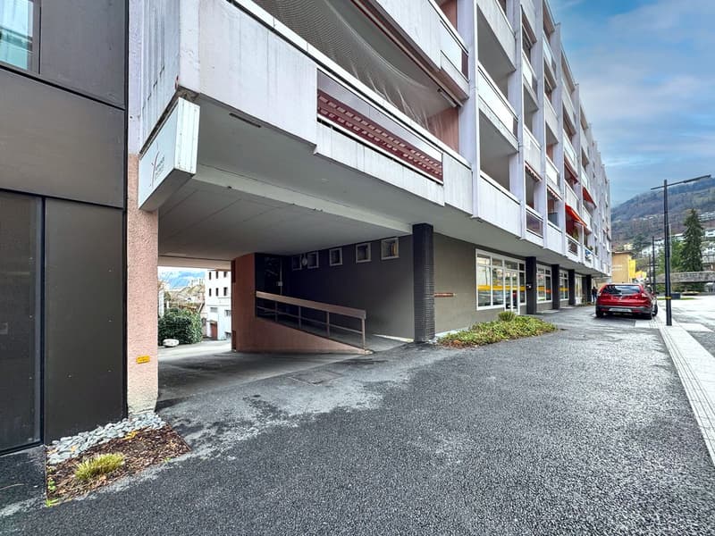 Entrepôt proche du centre-ville. (3)