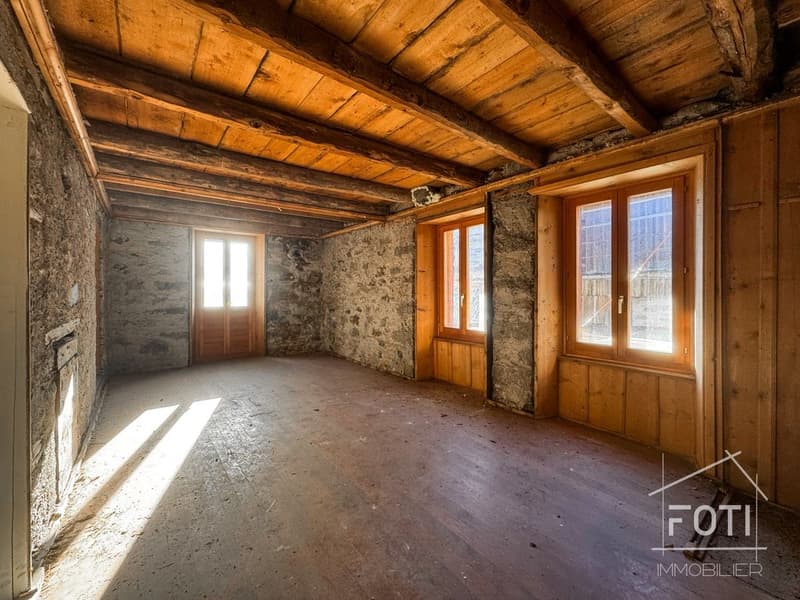 Immeuble à rénover selon vos goûts et besoins. (7)