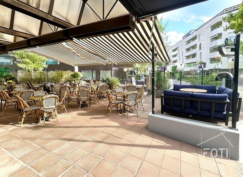 Local commercial avec terrasse. (6)