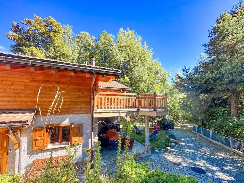 Ovronnaz - chalet 7.5 pièces de 205 m², vue sur la plaine, sauna, jacuzzi, sans vis-à-vis (13)