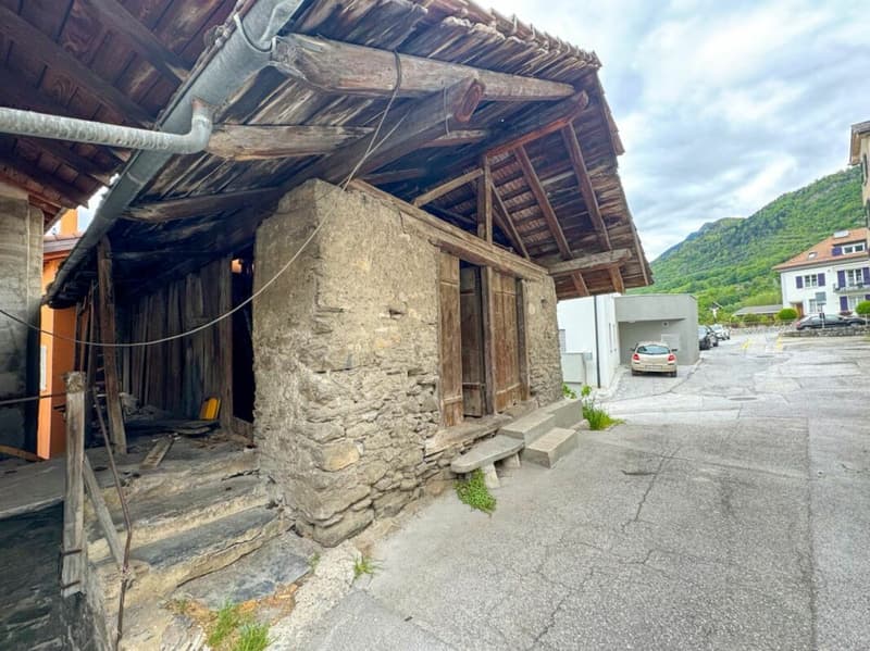 Grange 4.5 pièces à Chalais (4)