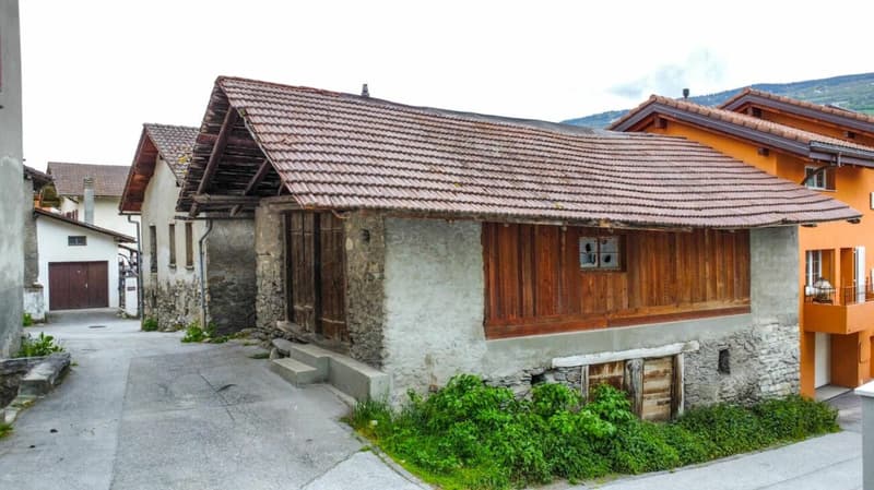 Grange 4.5 pièces à Chalais (2)