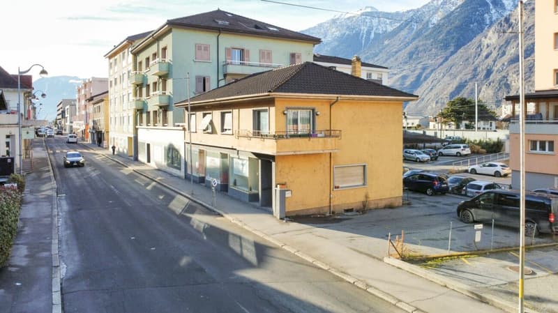 Immeuble de rendement au coeur de Saxon (2)