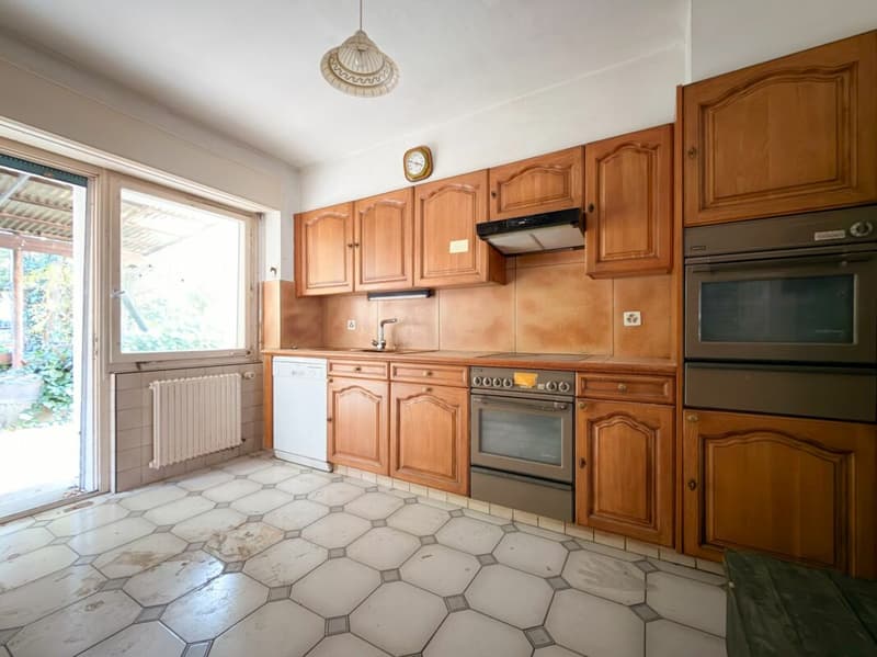 Maison avec possibilité de transformer en multi-appartements à Charrat (8)