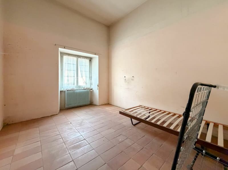 Maison avec possibilité de transformer en multi-appartements à Charrat (12)