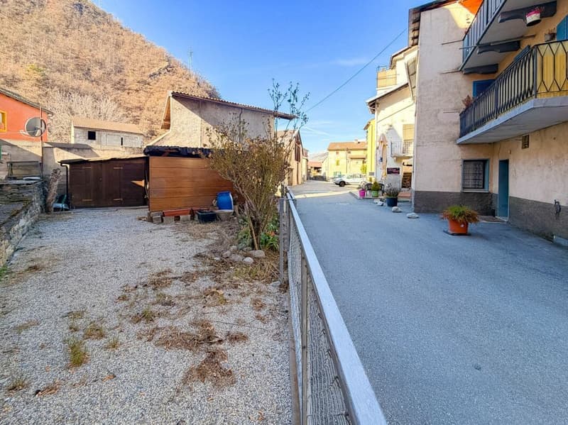 Maison villageoise multi-appartements au centre de Chippis (5)