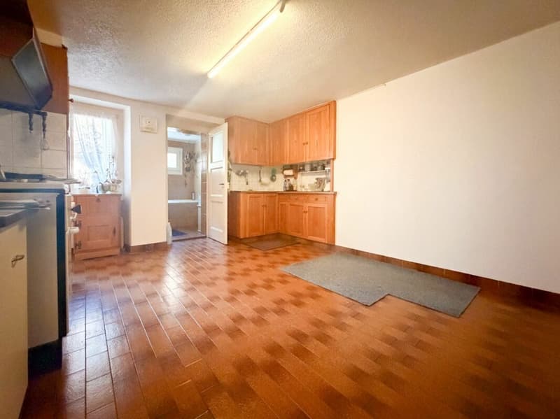 Maison villageoise multi-appartements au centre de Chippis (6)