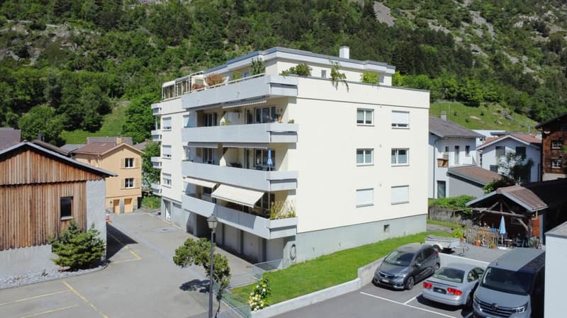 Vollständig renovierte 4,5-Zimmer-Wohnung in Gampel (2)