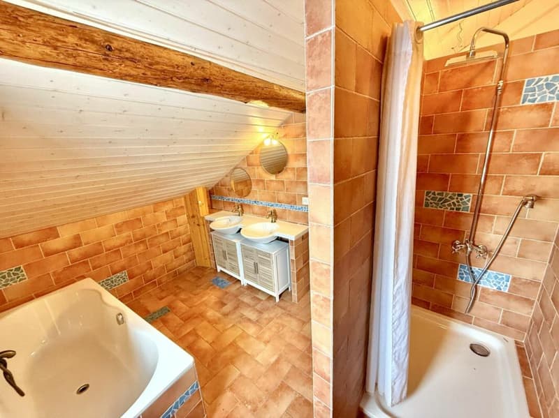 Duplex 6.5 pièces à St-Léonard (14)