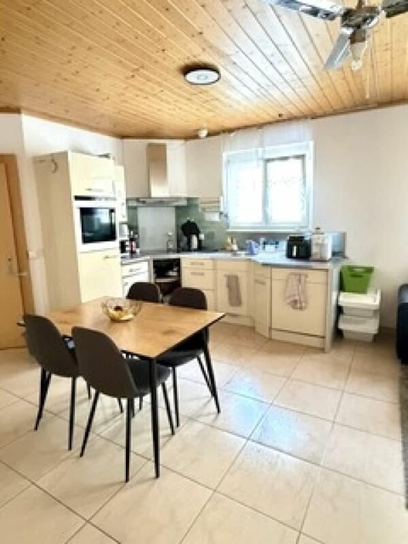 À louer : Appartement 3 pièces rénové à Fully (5)