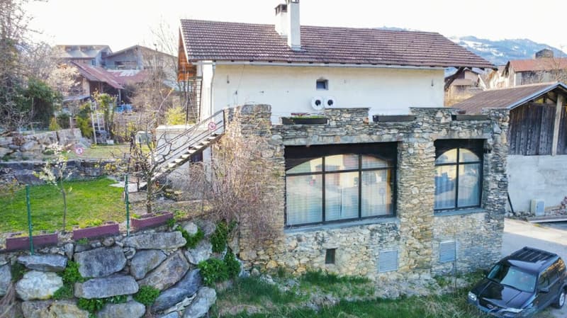 Immeuble de rendement à Savièse avec grange attenante (9)